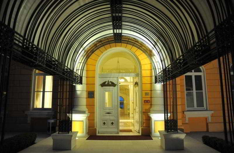 Hotel Kvarner Palace تْسْغيكفانِتْسا المظهر الخارجي الصورة